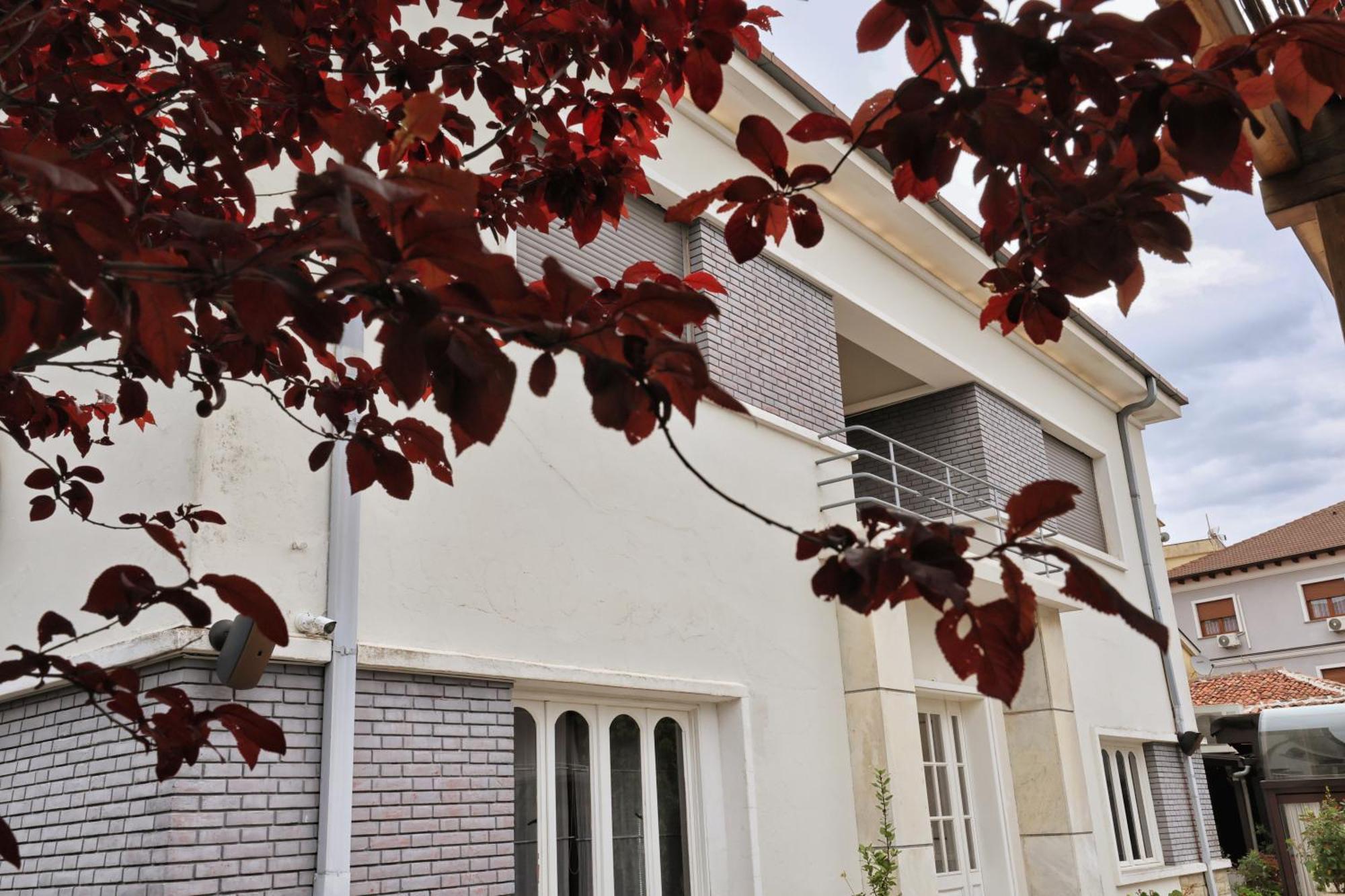 Vila Casablanca - Boutique Hotel & Restaurant Shkoder Exterior photo